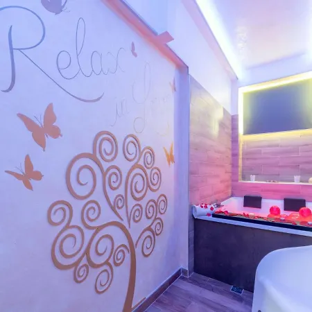 Simplistic Holiday In With Bubble Bath Σπίτι διακοπών *