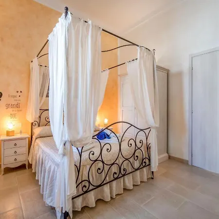Simplistic Holiday In With Bubble Bath