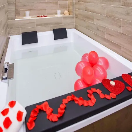 Simplistic Holiday In With Bubble Bath