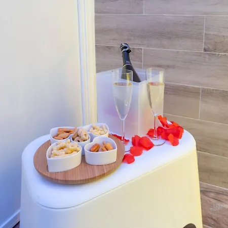 Simplistic Holiday In With Bubble Bath Σπίτι διακοπών