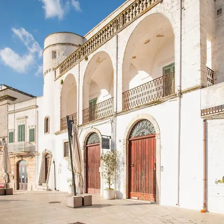 Simplistic Holiday In With Bubble Bath Σπίτι διακοπών Ostuni