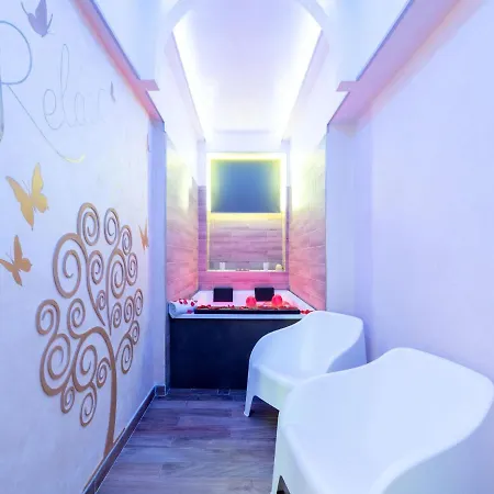 Simplistic Holiday In With Bubble Bath Ostuni